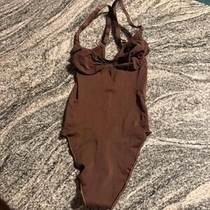 SKIMS Seamless Sculpt Thong Bodysuit Espresso Brown Size S NWOT